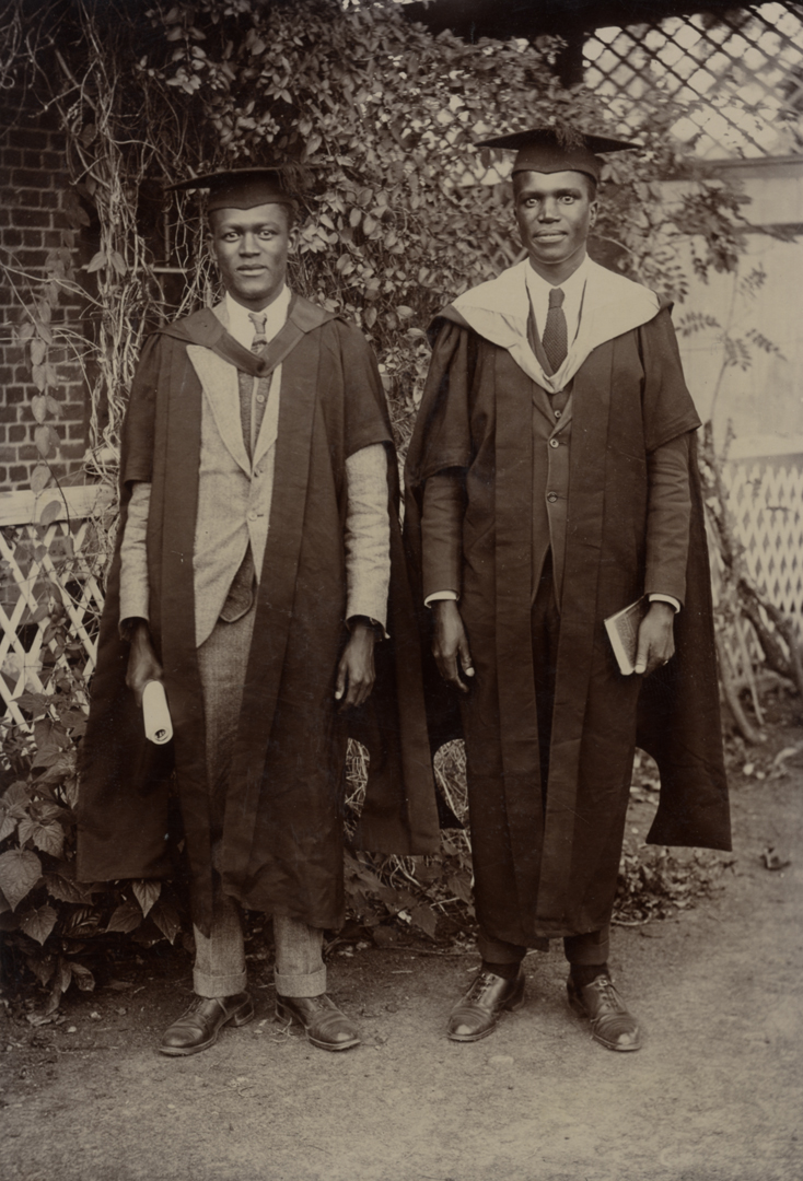 <p>Z.K. Matthews becomes the first black person to graduate, with a BA, from the University College of Fort Hare (whose students are registered to, and examined by, Unisa).</p>